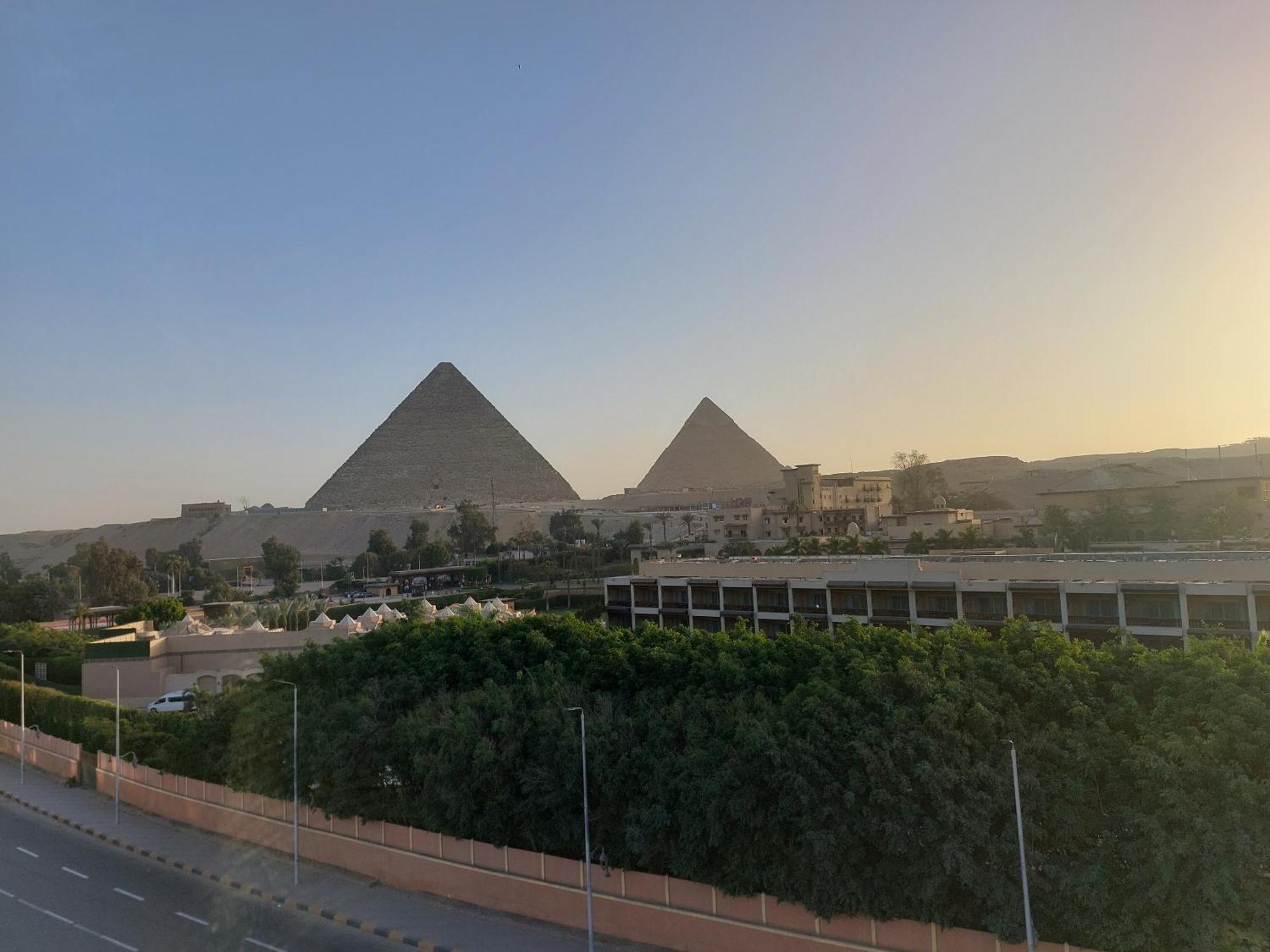 Doudou Pyramids View Hotel Kafret el-Gabal Zewnętrze zdjęcie