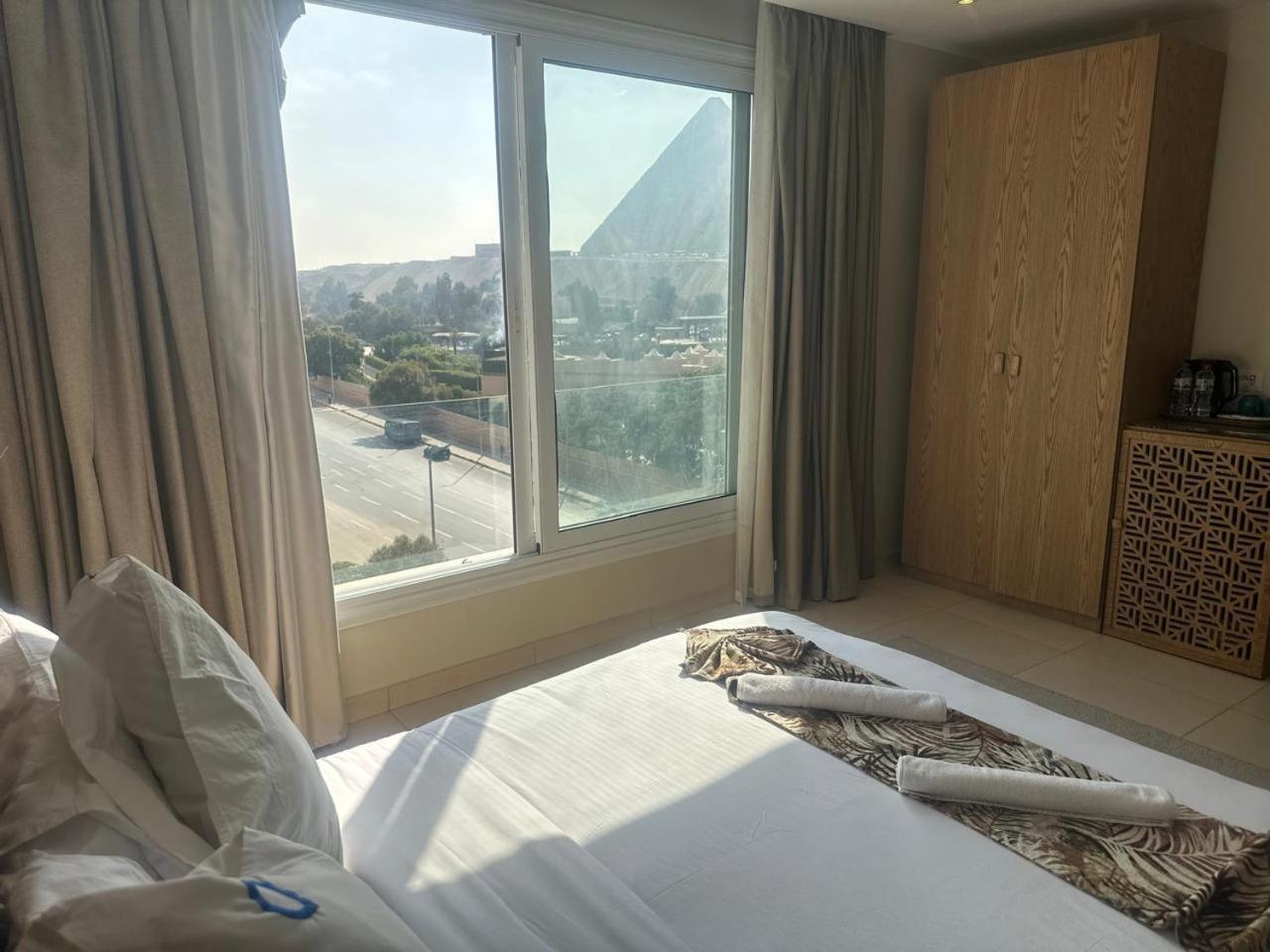 Doudou Pyramids View Hotel Kafret el-Gabal Zewnętrze zdjęcie