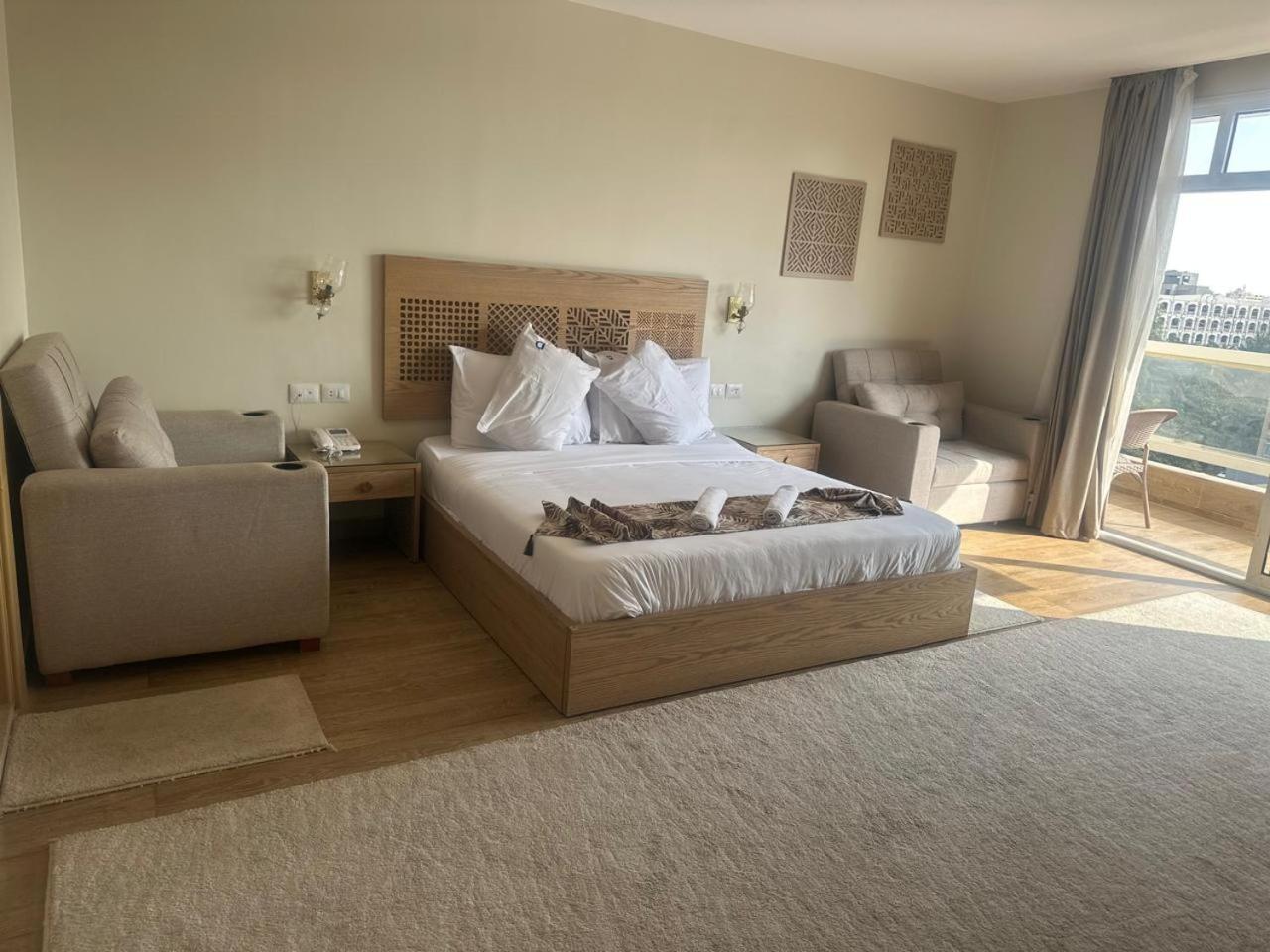 Doudou Pyramids View Hotel Kafret el-Gabal Zewnętrze zdjęcie